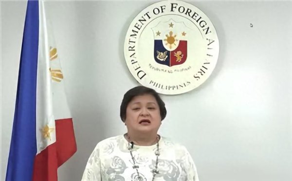 盘盘赢 事关南海, 菲律宾外长发表演讲, 中方霸气回应: 别拿这张废纸说事